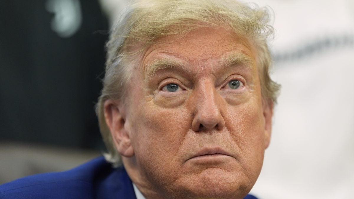 트럼프는 일자리 데이터 분쟁에 대한 총재를 해고 한 후 노동 통계 국장으로 EJ 안토니를 지명했다. 트럼프는 이번 달 초에 일자리 데이터에 대한 분쟁으로 해고 된 Erika McEntarfer를 대신하여 경제학자 EJ Antoni를 노동 통계국의 차기 위원으로 지명 할 것이라고 밝혔다.