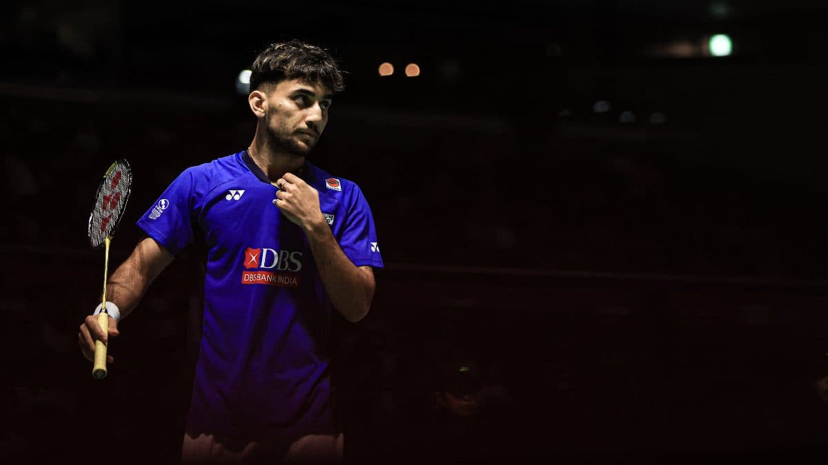 Lakshya Sen, Satwik-Chirag 조가 홍콩 오픈 준결승에 진출하여 인도의 희망을 이어가고 있습니다. 인도 셔틀 선수 Lakshya Sen과 남자 복식 조 Satwiksairaj Rankireddy와 Chirag Shetty가 짜릿한 8강 승리를 거둔 후 홍콩 오픈 슈퍼 500 준결승에 진출했습니다.