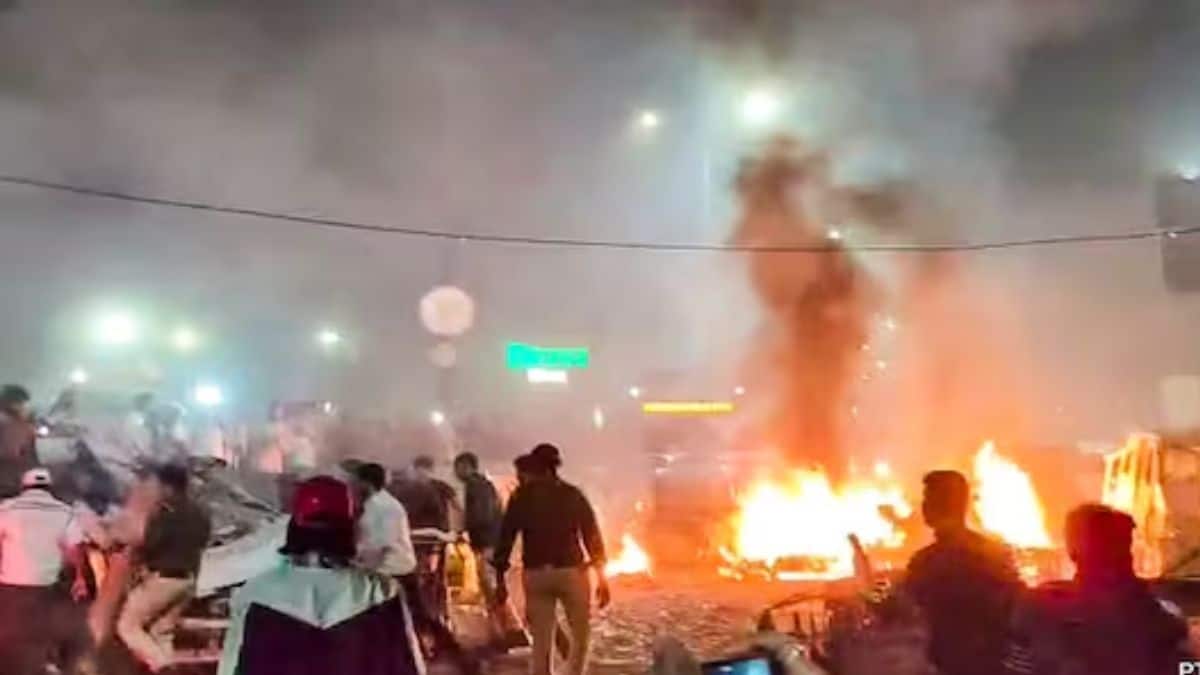 델리 폭발은 보안 강화에도 불구하고 인도의 테러 위협이 고조되고 있음을 강조합니다. 인도는 더 이상 테러에 맞서 '잔디를 깎을' 수 없습니다. 이제 국가가 대테러 게임의 규칙을 바꿔야 할 때입니다.